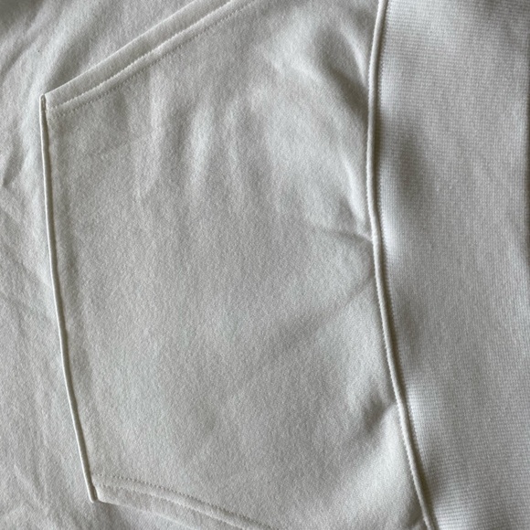 The North Face Medium USA Box Pullover Hoodie. NWT - Picture 3 of 4